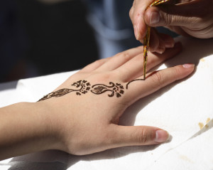 application-of-henna-in-proccess